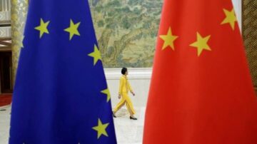 “ماكرون” يدفع أوروبا إلى معركة بقيمة 900 مليار دولار مع الصين