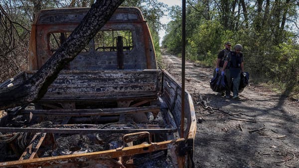 على “طريق الموت”.. أوكرانيا تجمع جثث الجنود الروس لمبادلتهم