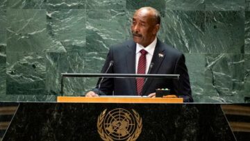 البرهان يحذر من انتقال الحرب “لدول حول السودان” 