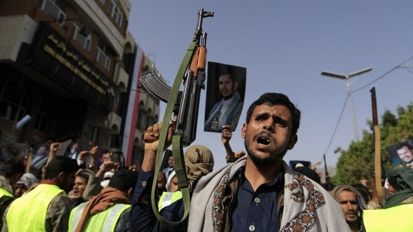 تحالف حقوقي يطالب الحوثيين بصرف مرتبات المعلمين والإفراج عن المعتقلين
