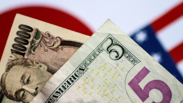 الدولار يرتفع قرب أعلى مستوياته مقابل الين منذ أوائل نوفمبر