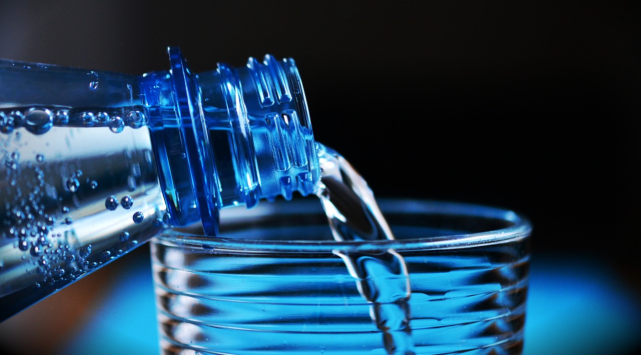 ما هي فوائد شرب الماء و الكمية الصحيحة؟
